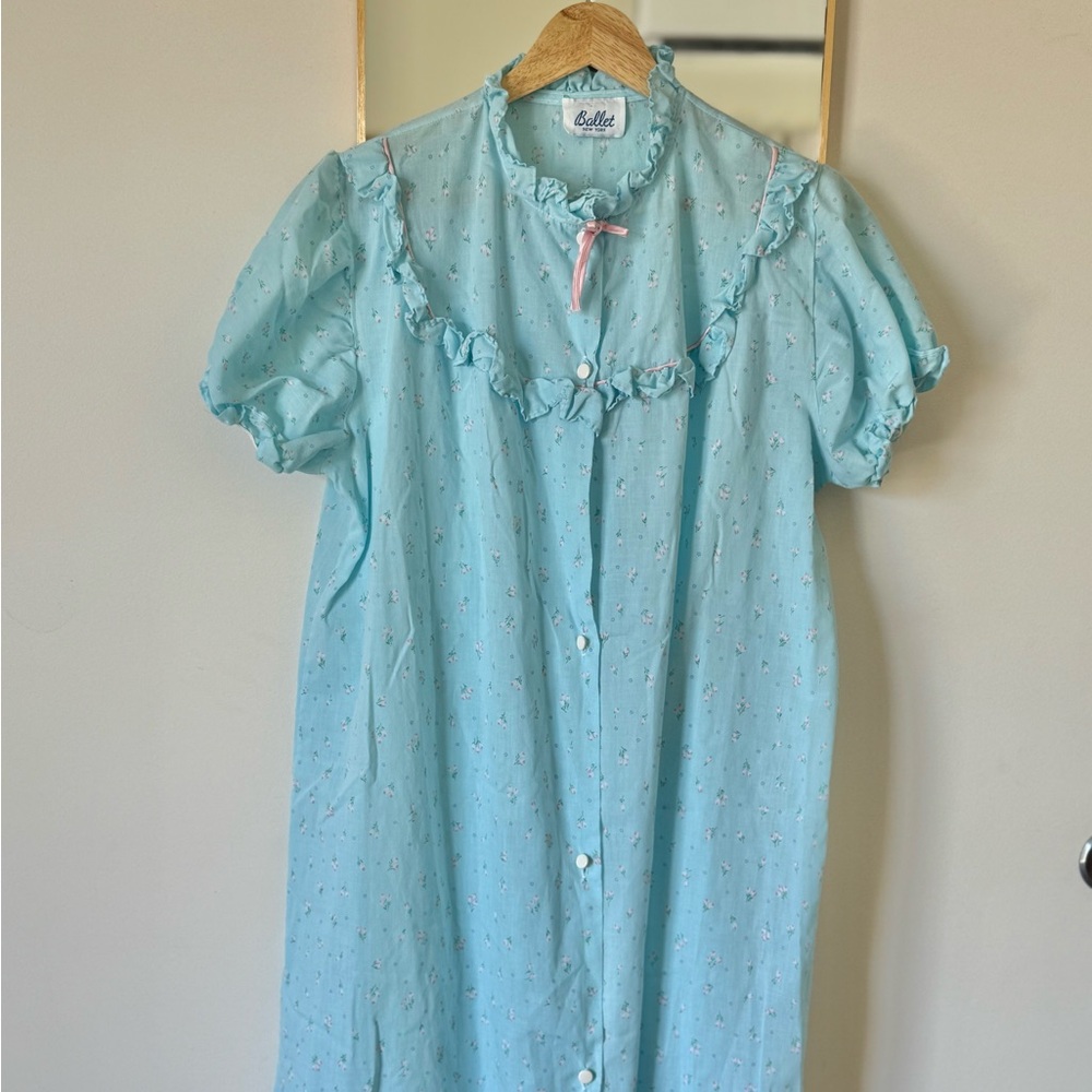 Vintage night gown